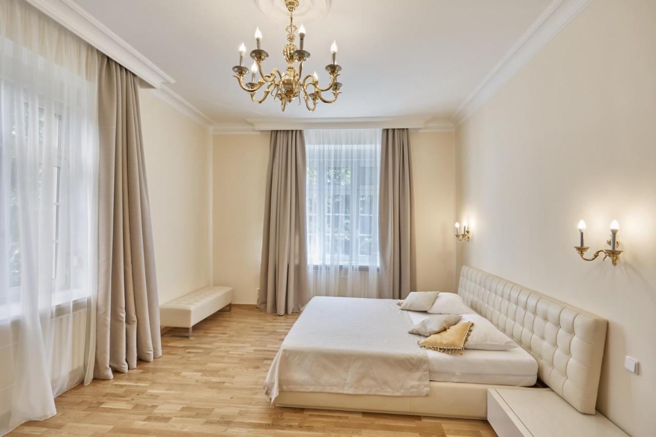 Villa Deluxe Apartments Карлови Вари Екстериор снимка